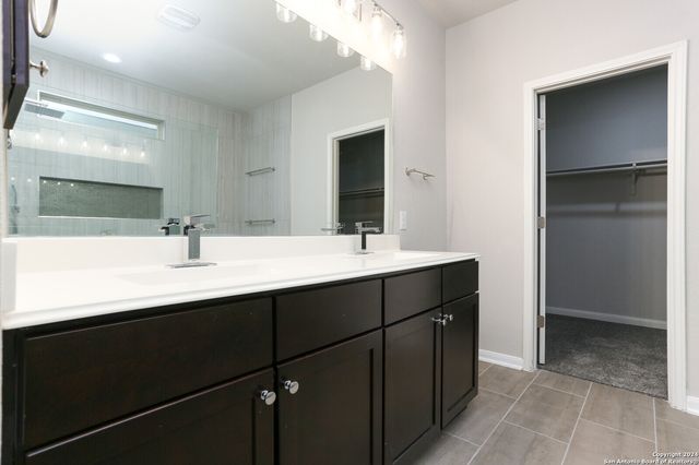 7922 BEARCAT FLD, San Antonio, TX 78253