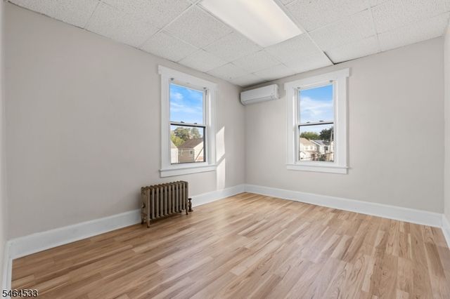 1038 Fairview Pl, Hillside Twp., NJ 07205
