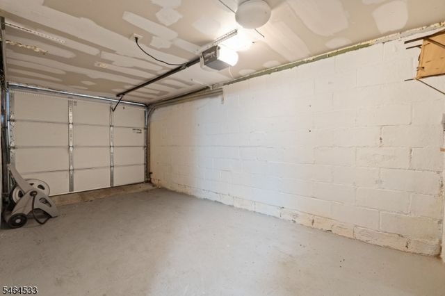1038 Fairview Pl, Hillside Twp., NJ 07205