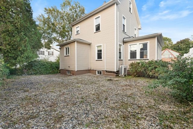 1038 Fairview Pl, Hillside Twp., NJ 07205