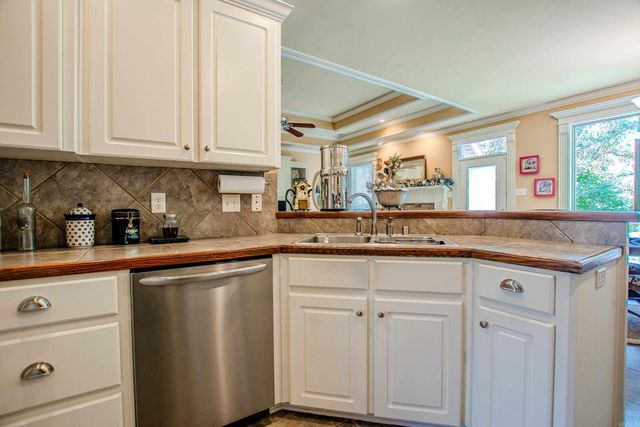 6901 Gap Point Circle, Sherwood, AR 72120
