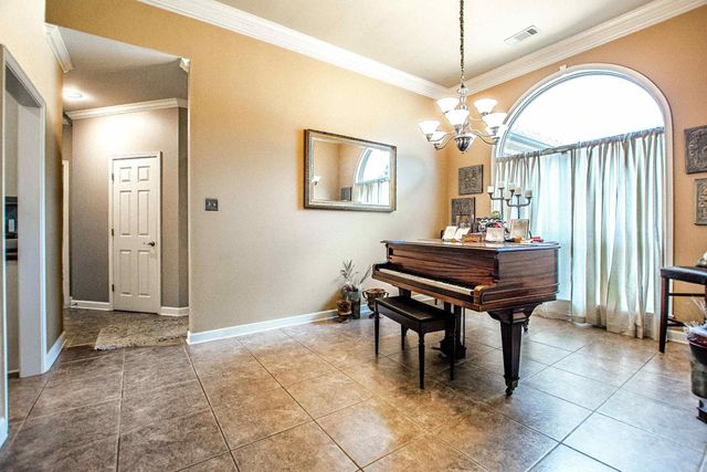 6901 Gap Point Circle, Sherwood, AR 72120
