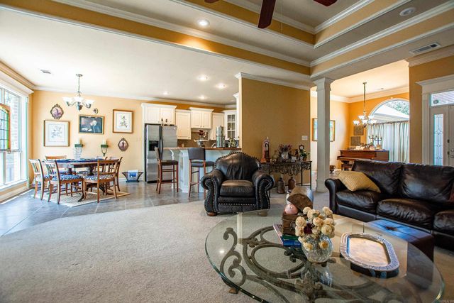 6901 Gap Point Circle, Sherwood, AR 72120