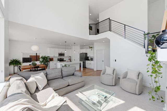 166 N DIAMOND BACK DR, Saratoga Springs, UT 84045