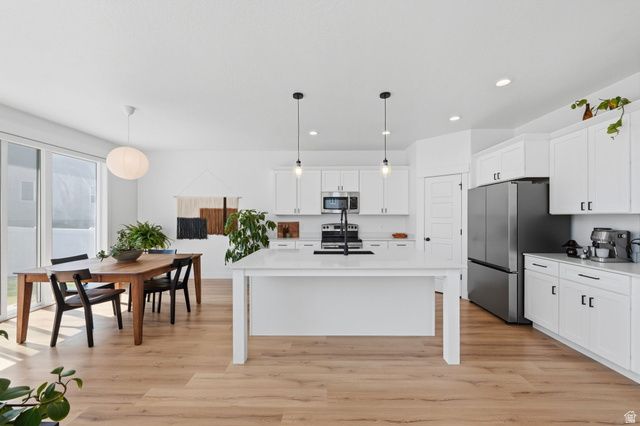 166 N DIAMOND BACK DR, Saratoga Springs, UT 84045