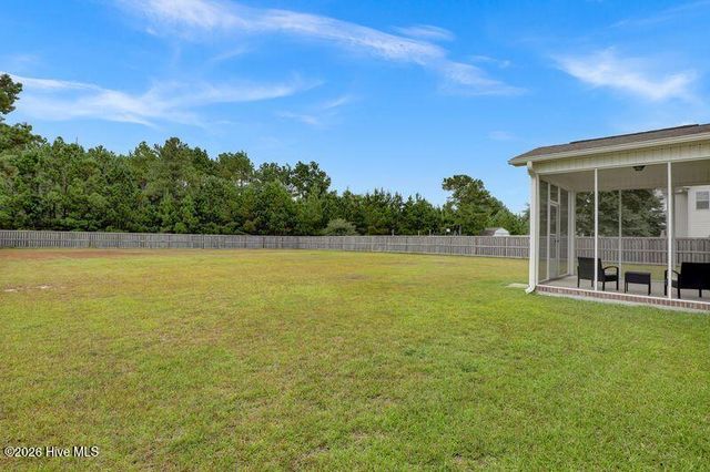 156 Peytons Ridge Drive, Hubert, NC 28539