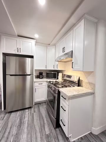 5938 Southside, Los Angeles, CA 90022