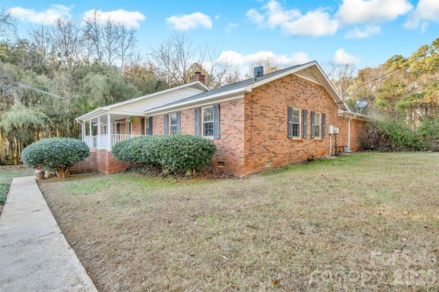 3234 Great Falls Highway, Lancaster, SC 29720