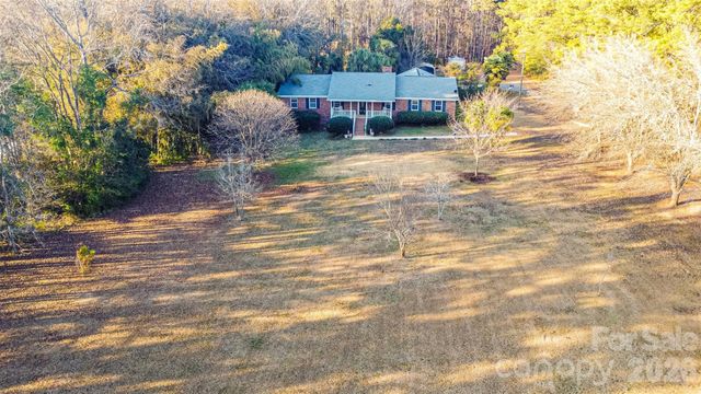3234 Great Falls Highway, Lancaster, SC 29720