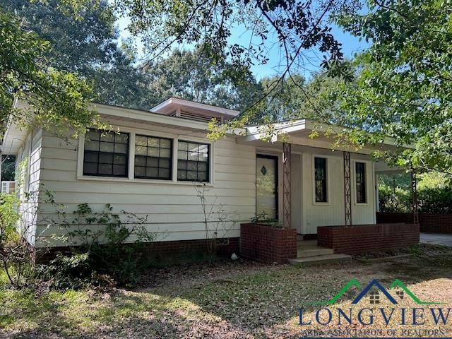 1401 Mrytlewood, Marshall, TX 75672