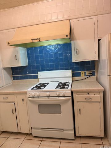 374 Meredith, San Antonio, TX 78228