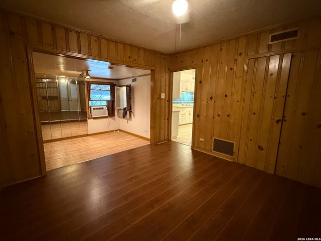 374 Meredith, San Antonio, TX 78228