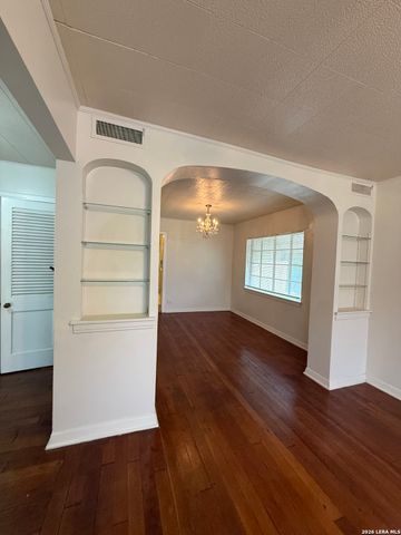 374 Meredith, San Antonio, TX 78228