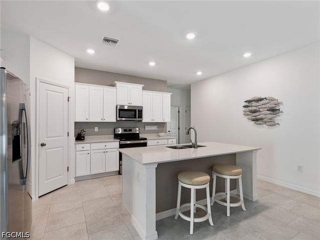 3801 Treasure Oak WAY, Fort Myers, FL 33905