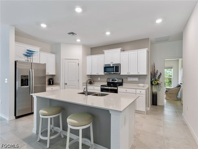 3801 Treasure Oak WAY, Fort Myers, FL 33905