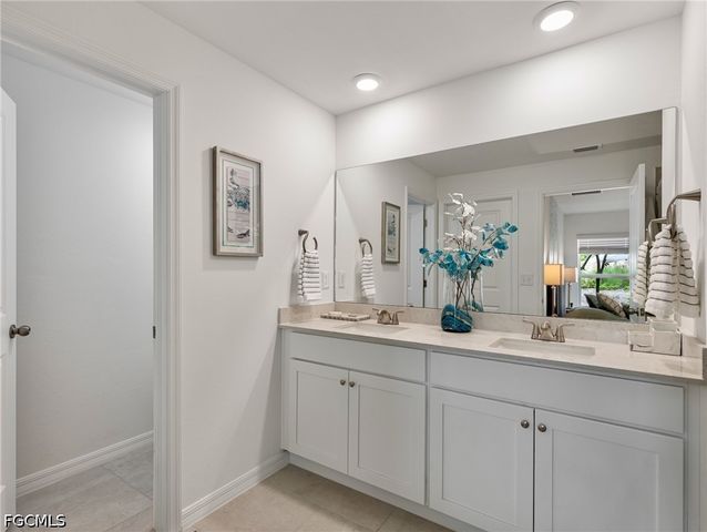3801 Treasure Oak WAY, Fort Myers, FL 33905