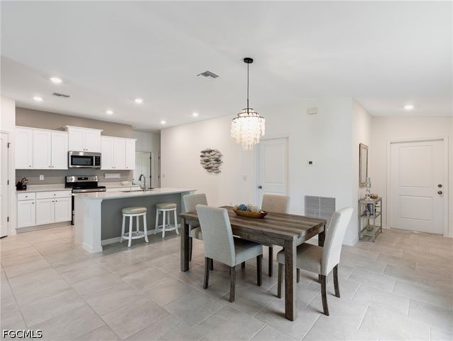 3801 Treasure Oak WAY, Fort Myers, FL 33905