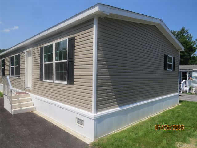723 Beekman Road 70, Hopewell Junction, NY 12533