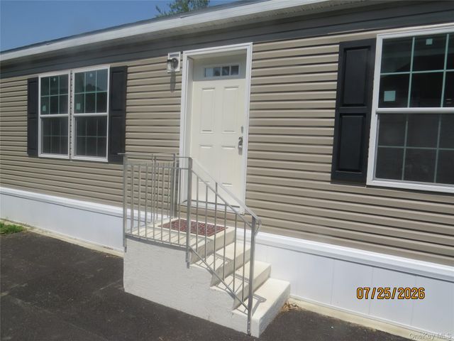 723 Beekman Road 70, Hopewell Junction, NY 12533