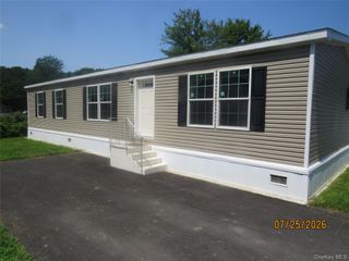 723 Beekman Road 70, Hopewell Junction, NY 12533