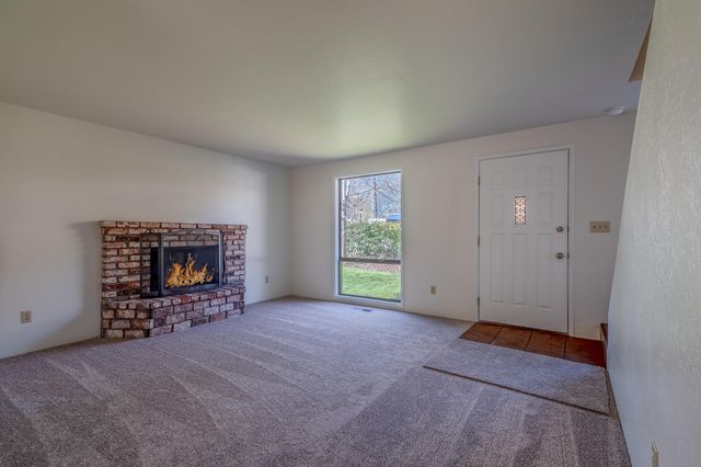 153 E Hersey Street, Ashland, OR 97520