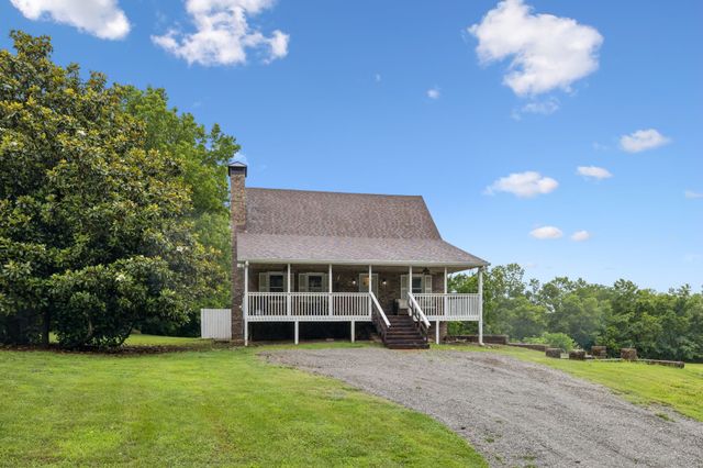 2758 Standing Oak Dr, Thompsons Station, TN 37179