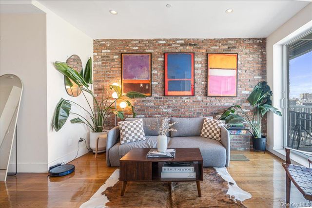 197 Spencer Street 8B, Brooklyn, NY 11205