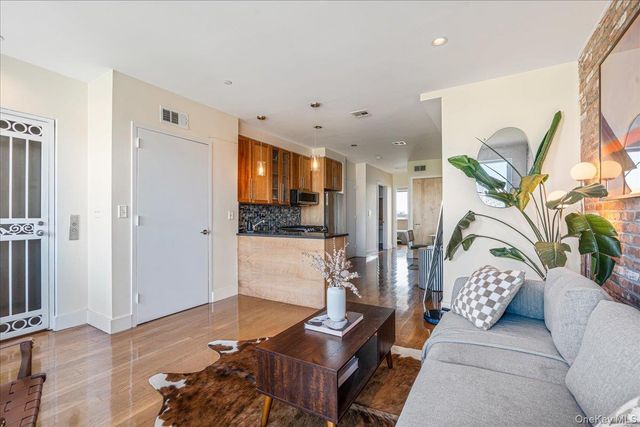 197 Spencer Street 8B, Brooklyn, NY 11205