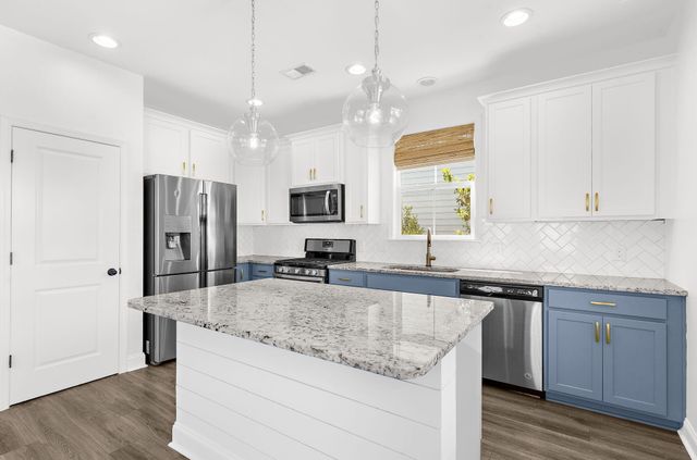 5151 Celtic Drive, North Charleston, SC 29405