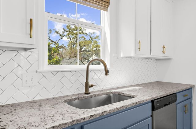 5151 Celtic Drive, North Charleston, SC 29405