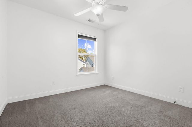 5151 Celtic Drive, North Charleston, SC 29405