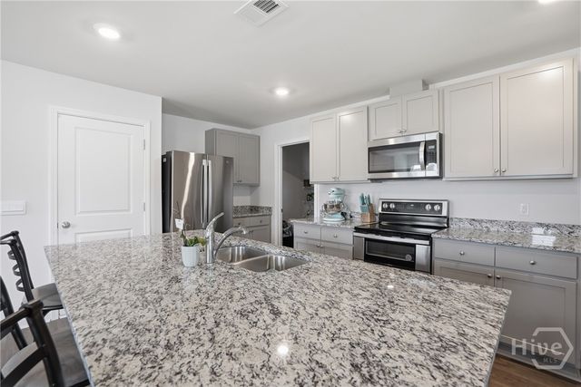 508 Coconut Drive, Bloomingdale, GA 31302