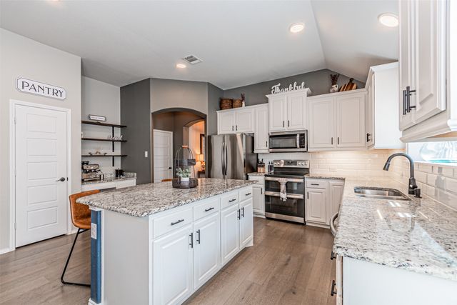 2504 Doe Run, Weatherford, TX 76087