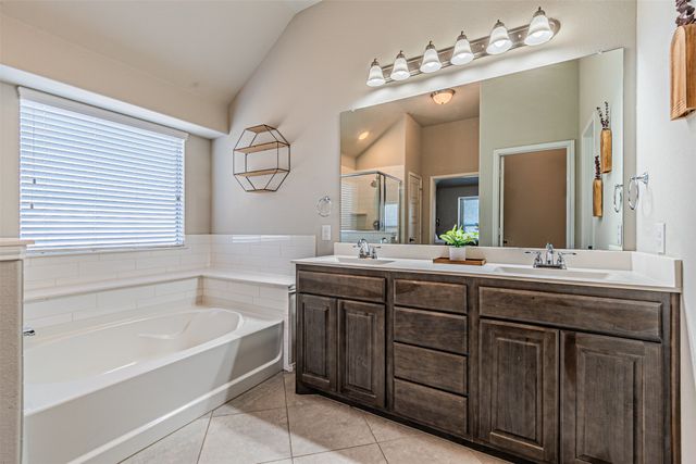 2504 Doe Run, Weatherford, TX 76087