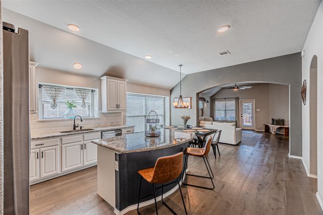 2504 Doe Run, Weatherford, TX 76087