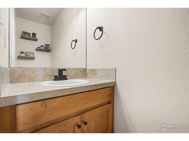 621 Denali Ct, Windsor, CO 80550