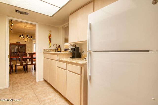 10075 N Oro Place, Oro Valley, AZ 85737