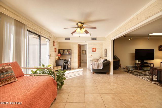 10075 N Oro Place, Oro Valley, AZ 85737