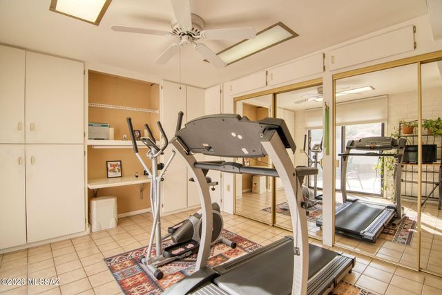 10075 N Oro Place, Oro Valley, AZ 85737