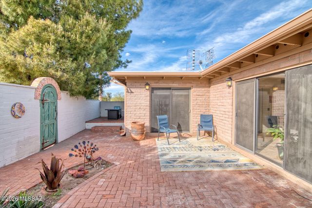 10075 N Oro Place, Oro Valley, AZ 85737
