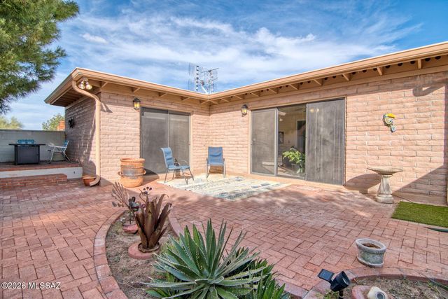 10075 N Oro Place, Oro Valley, AZ 85737