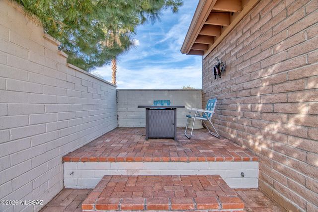 10075 N Oro Place, Oro Valley, AZ 85737