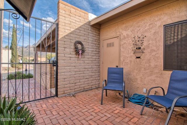 10075 N Oro Place, Oro Valley, AZ 85737