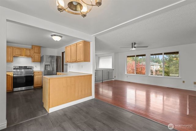 15722 16th Avenue Ct E, Tacoma, WA 98445