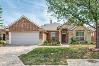 2709 Foxpoint Trail, Arlington, TX 76017