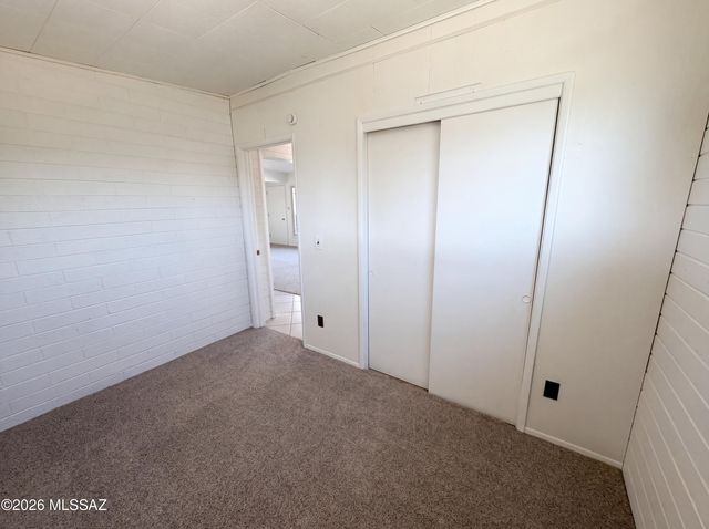 650 S Kenyon Drive, Tucson, AZ 85710
