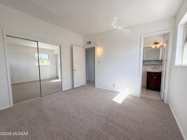 650 S Kenyon Drive, Tucson, AZ 85710