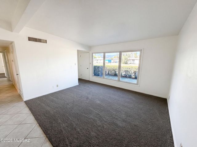650 S Kenyon Drive, Tucson, AZ 85710