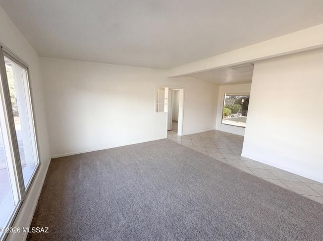 650 S Kenyon Drive, Tucson, AZ 85710