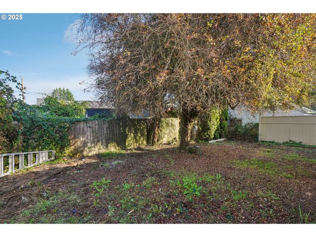 1315 N RUSSET St, Portland, OR 97217